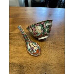 Antique Vintage Japanese Porcelain Ware Rose Medallion Small Rice Bowl w Spoon